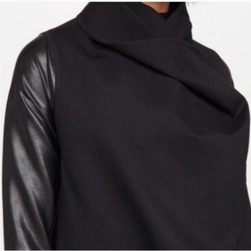 SPANX Front Drape Jacket NWT Black - 1 DAY FIRM SALE PRICE - Picture 3 of 3